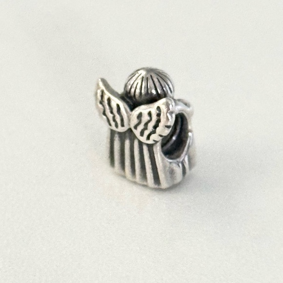 Pandora 925 Angel Of Hope Rare Retired Christmas Bead Charm - Picture 4 of 5